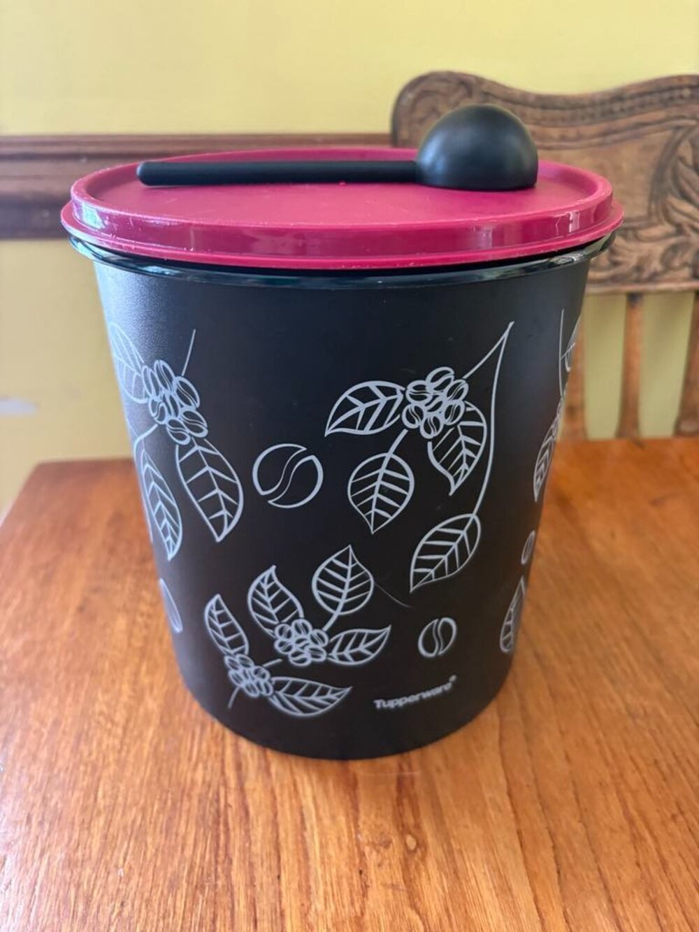 Tupperware brand coffee canister with scoop